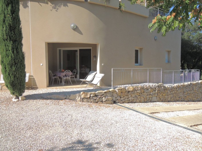 Location de vacances - Appartement à Villeneuve-lès-Avignon - L'extérieur