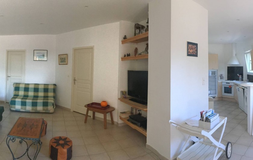 Location de vacances - Appartement à Villeneuve-lès-Avignon - Salon et cuisine américaine