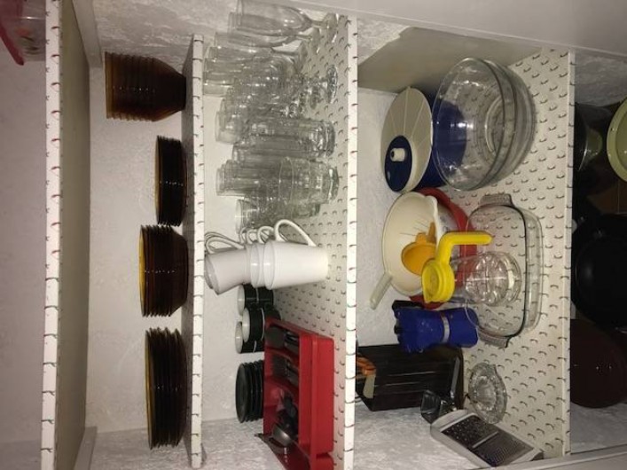 Location de vacances - Villa à Sainte-Lucie de Porto-Vecchio - Placard vaisselle