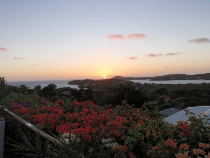 Location de vacances - Gîte à Le François - Terrasse lever de soleil