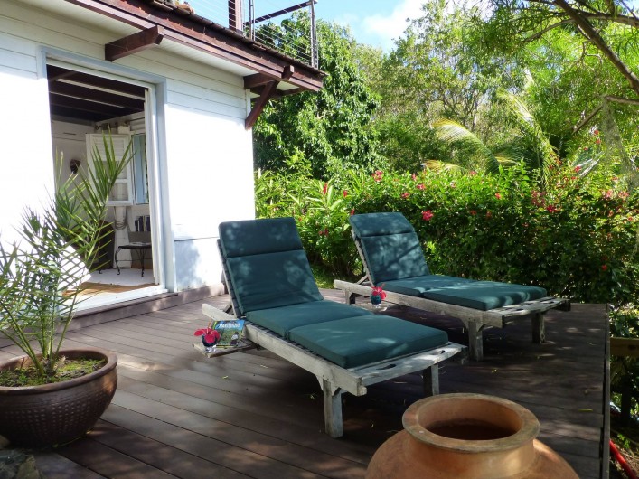 Location de vacances - Gîte à Le François - Terrasse devant la chambre avec vue sur mer