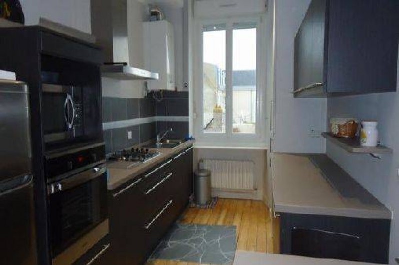 Location de vacances - Appartement à Saint-Malo - cuisine labo