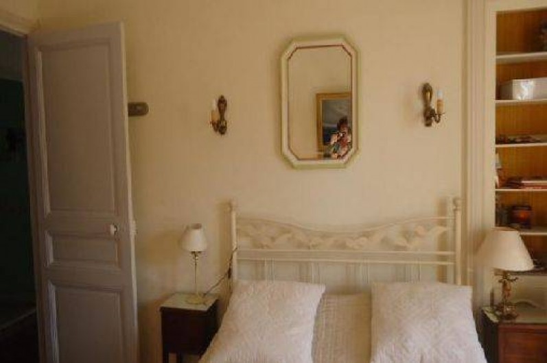 Location de vacances - Appartement à Saint-Malo - chambre sur mer