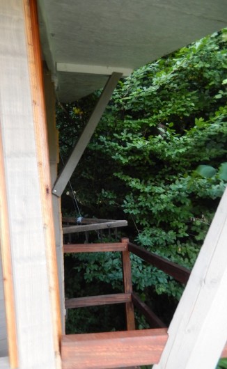 Location de vacances - Villa à Paladru - Repaire des Souches : la cabanes pour les grands : 1m95 sous plafond