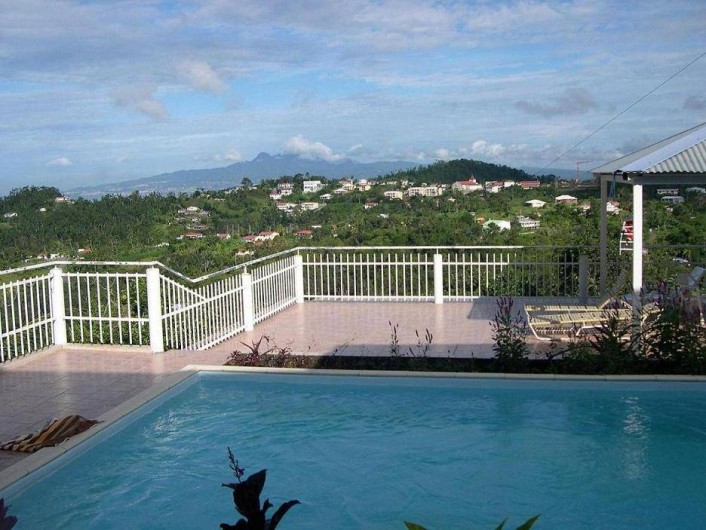 Location de vacances - Gîte à Sainte-Luce - LA VUE: montagne pelée, baie de Fort de Fance Aucun vis à vis