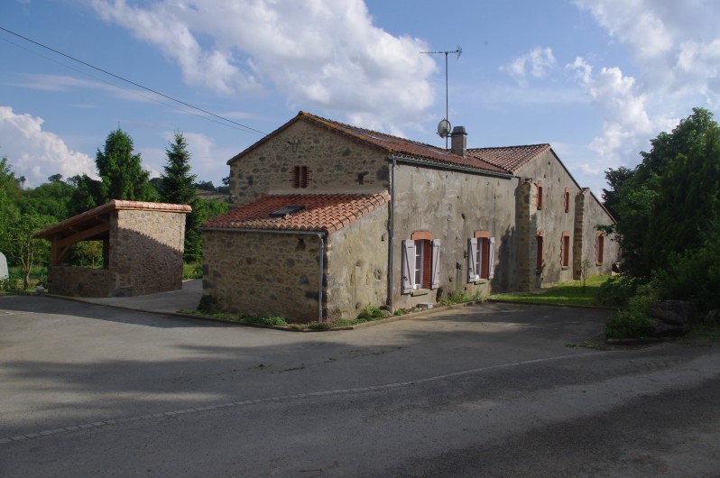 Location de vacances - Gîte à Pouzauges - Vous êtes bien arrivés au gîte des 2 Pat'.