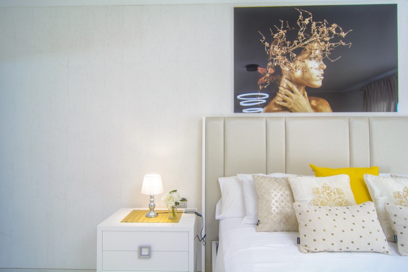 Location de vacances - Chalet à Marbella - Chambre à coucher principale avec lit double (180x200cm), air conditionné