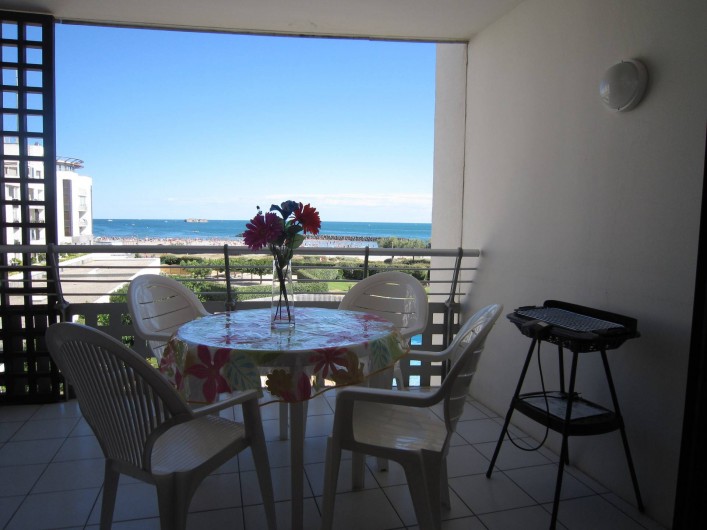 Location de vacances - Appartement à Le Cap d'Agde - Meubles du balcon
