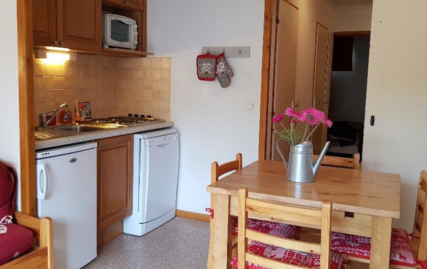 Location de vacances - Appartement à La Joue du Loup - le coin cuisine