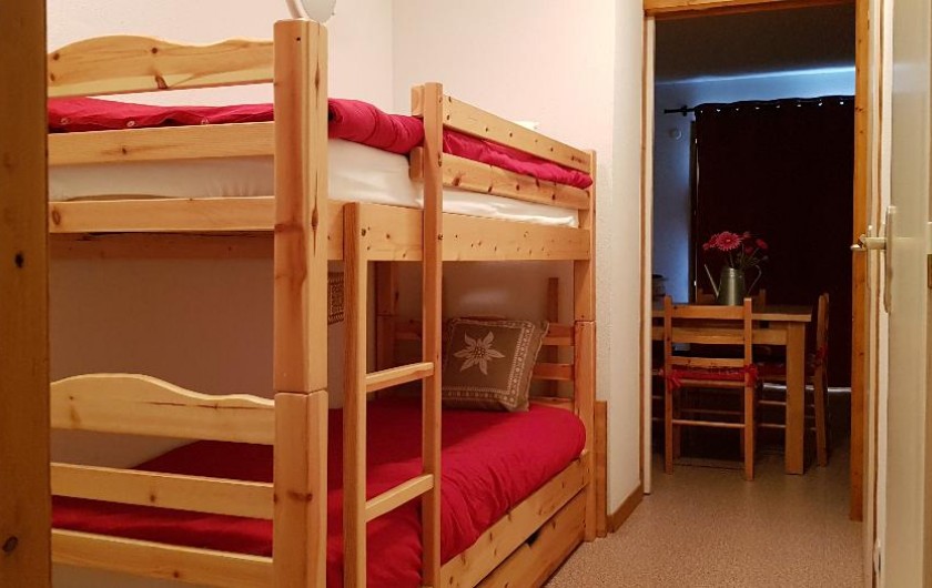 Location de vacances - Appartement à La Joue du Loup - les lits superposés