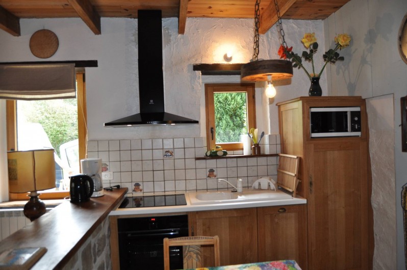 Location de vacances - Gîte à Lanvellec - Ty Coz - cuisine américaine (refaite en 2016)