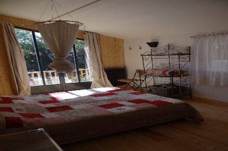 Location de vacances - Gîte à Festalemps - chambre