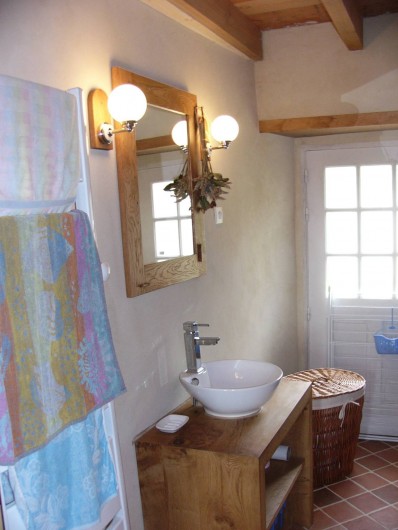 Location de vacances - Gîte à Surtainville - La Salle de Bain