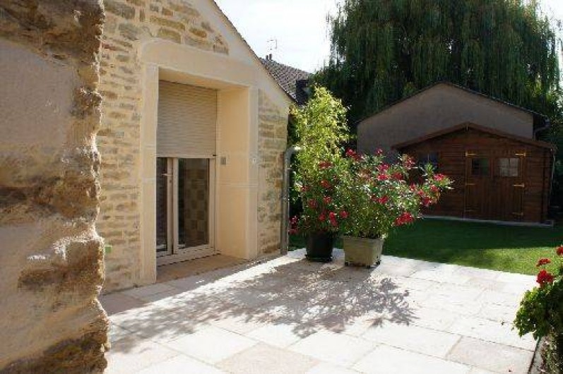 Location de vacances - Gîte à Bligny-lès-Beaune - Terrasse à votre disposition