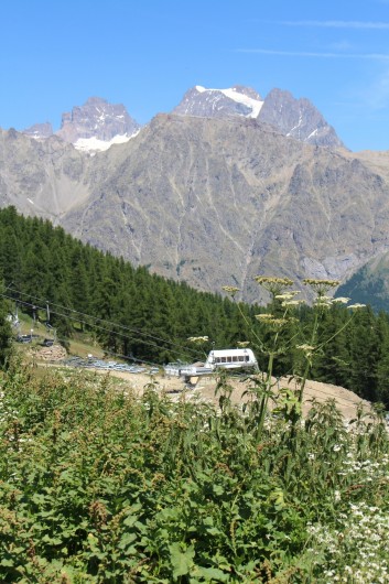 Location de vacances - Appartement à Puy-Saint-Vincent - La Station, en été