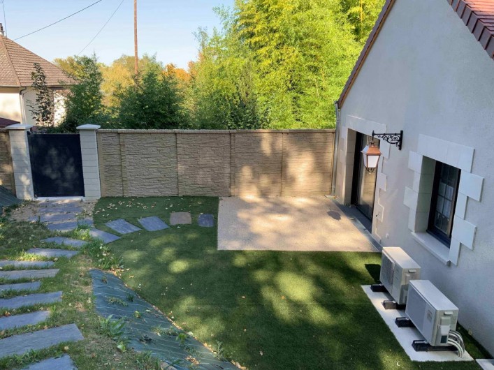 Location de vacances - Gîte à Seigy - terrasse et jardin