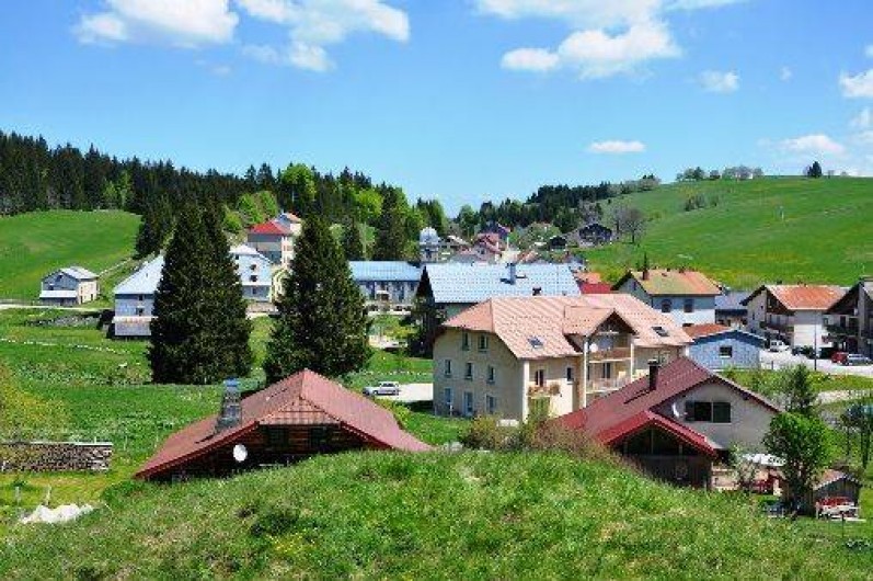Location de vacances - Chalet à La Pesse - Village de La Pesse