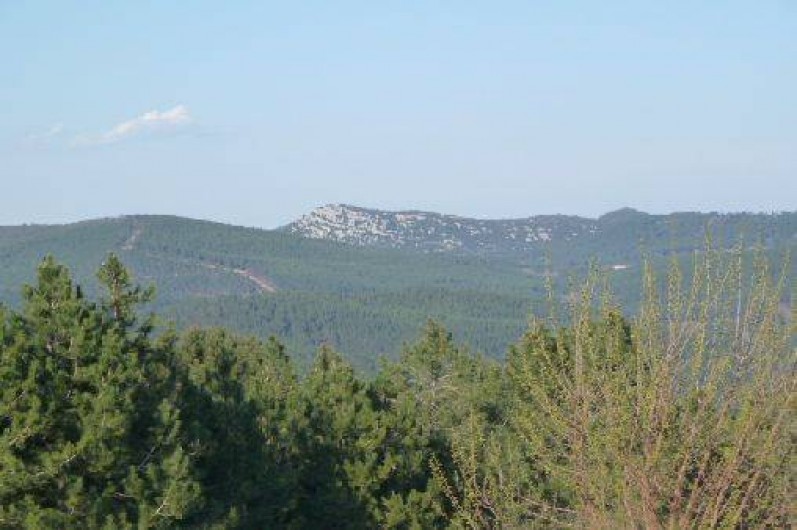 Location de vacances - Gîte à Malbosc - vue sur la vallée