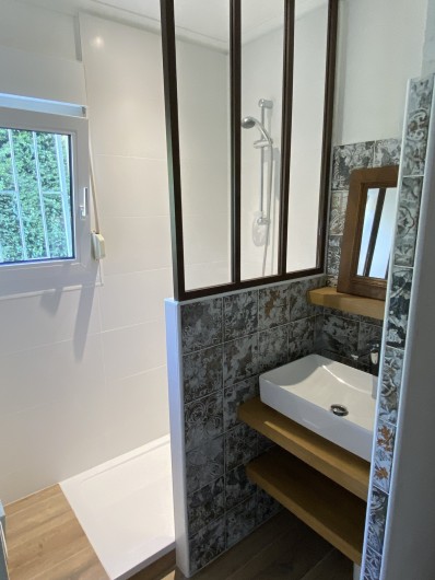 Location de vacances - Villa à Collias - Salle d'eau de la chambre 1