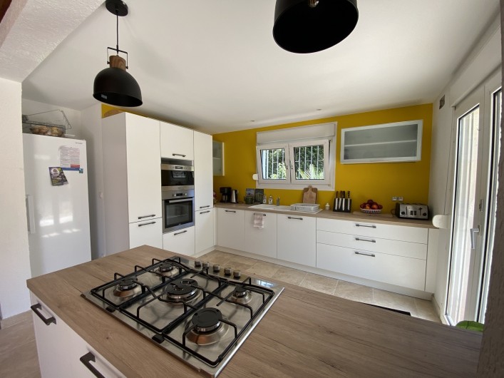Location de vacances - Villa à Collias - Cuisine ouverte