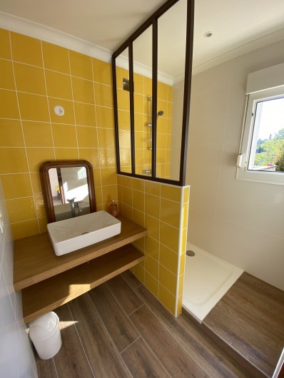 Location de vacances - Villa à Collias - Salle d'eau de la chambre 3