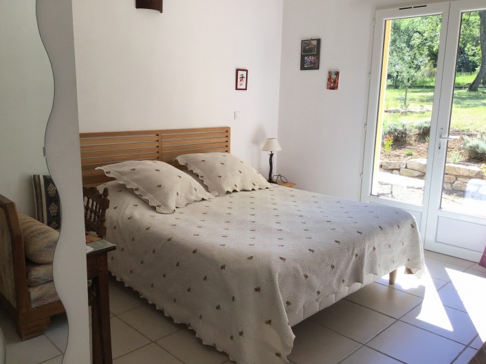 Location de vacances - Gîte à Mollans-sur-Ouvèze - Chambre 1 avec lit double en 160