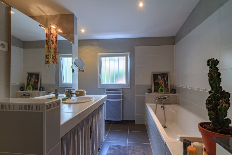 Location de vacances - Villa à Hourtin Plage - Salle de bain