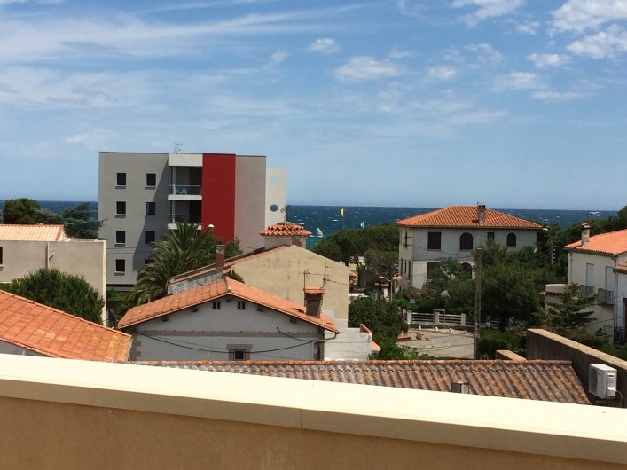 Location de vacances - Appartement à Argelès-sur-Mer - VUE MER DU COIN REPAS