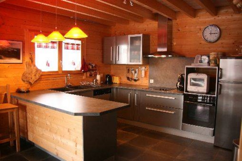 Location de vacances - Chalet à La Féclaz - cuisine toute équipée