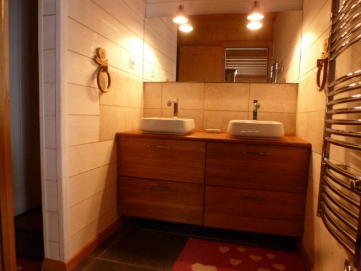 Location de vacances - Chalet à La Féclaz - salle d' eau RDC