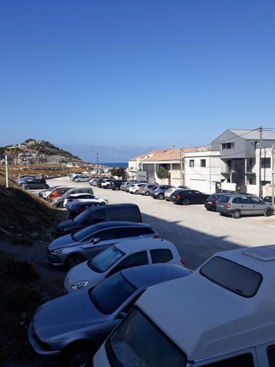 Location de vacances - Studio à Marseille - Parking gratuit en haut de la plage