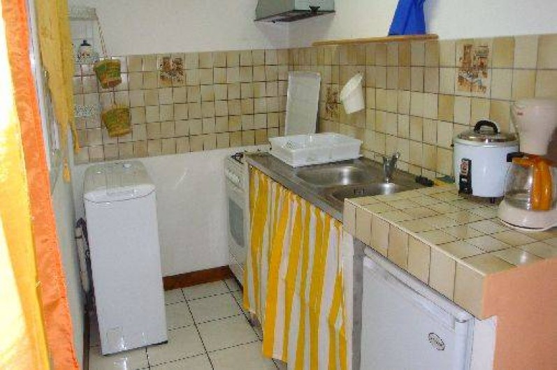 Location de vacances - Maison - Villa à Bois De Nèfles - Cuisine du F3