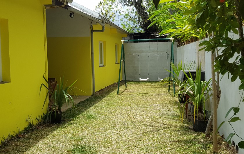 Location de vacances - Maison - Villa à Bois De Nèfles - Jardin avec BBK.