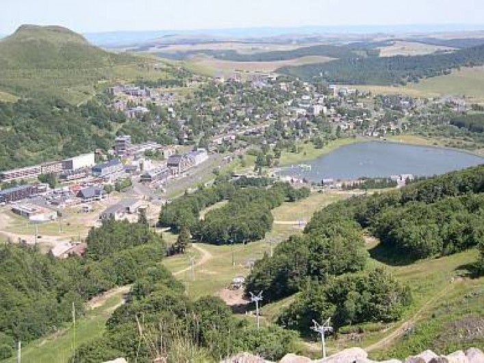 Location de vacances - Appartement à Super Besse - vue Superbesse