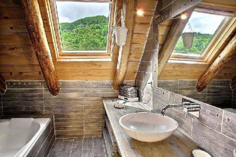 Location de vacances - Gîte à Campan - Salle de Bain étage