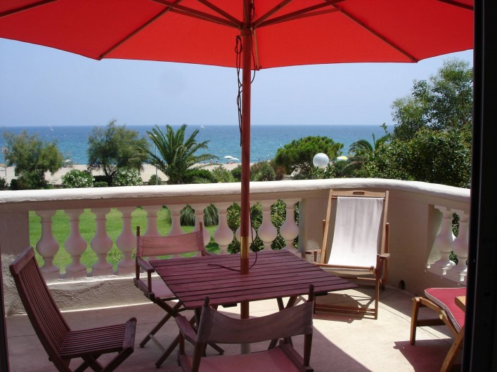 Location de vacances - Chalet à Argelès-sur-Mer - vue depuis la terrasse du séjour