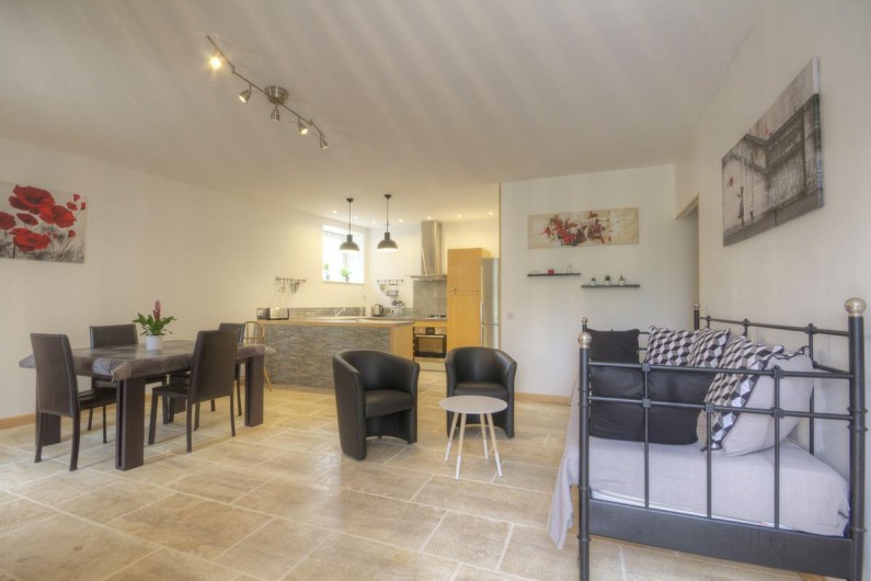 Location de vacances - Gîte à Darcey - Cuisine / Salon / Séjour