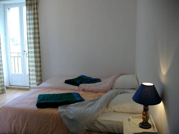 Location de vacances - Gîte à Noyant-la-Gravoyère - chambre 