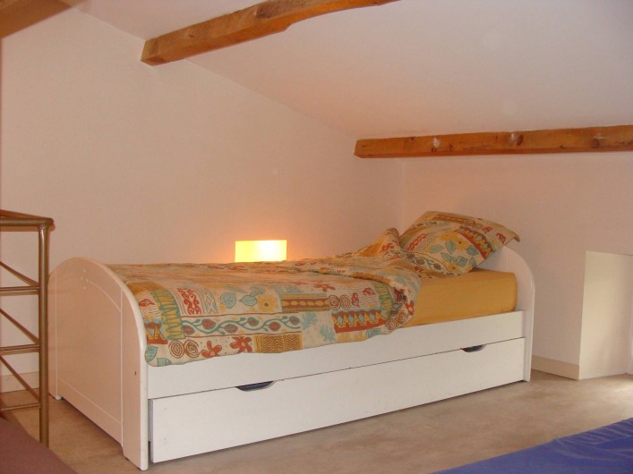 Location de vacances - Mas à Mirabel-et-Blacons - dortoir lit 1