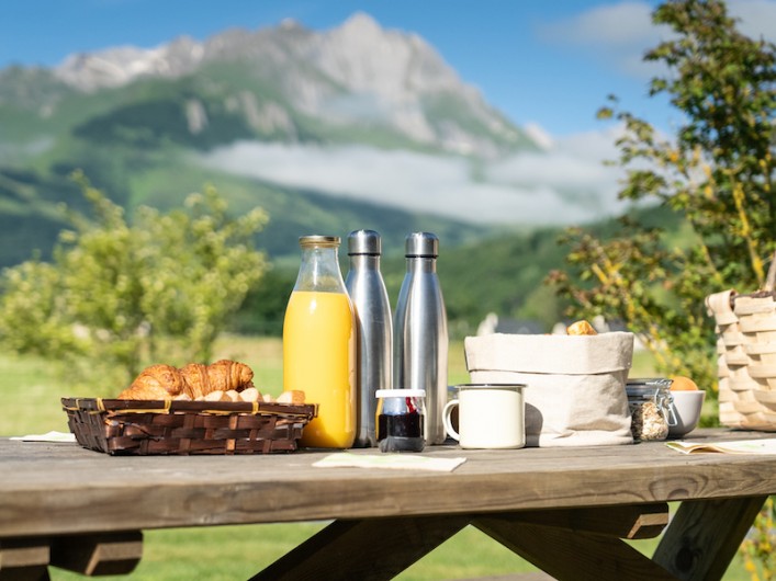 Location de vacances - Chalet à Aucun - Petit déjeuner - Azun Nature