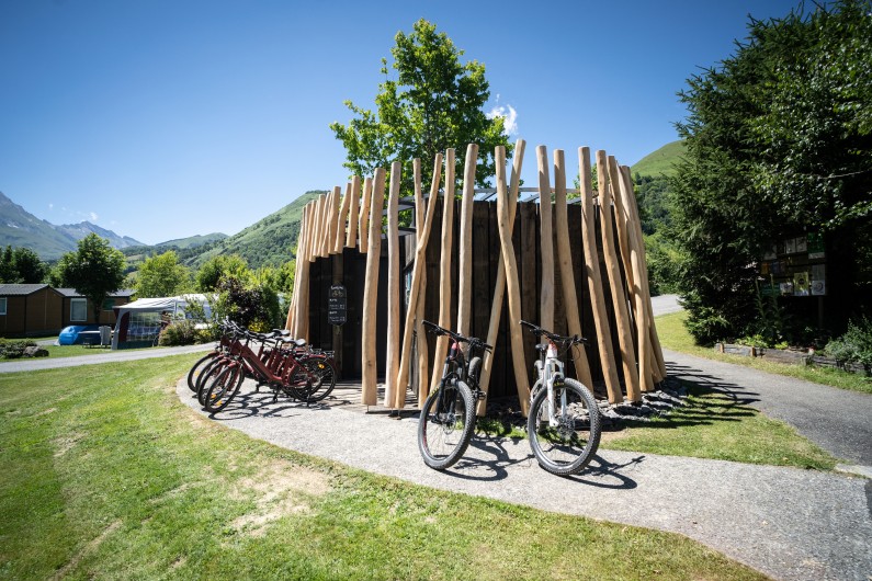 Location de vacances - Chalet à Aucun - Location vélo électrique - Azun Nature