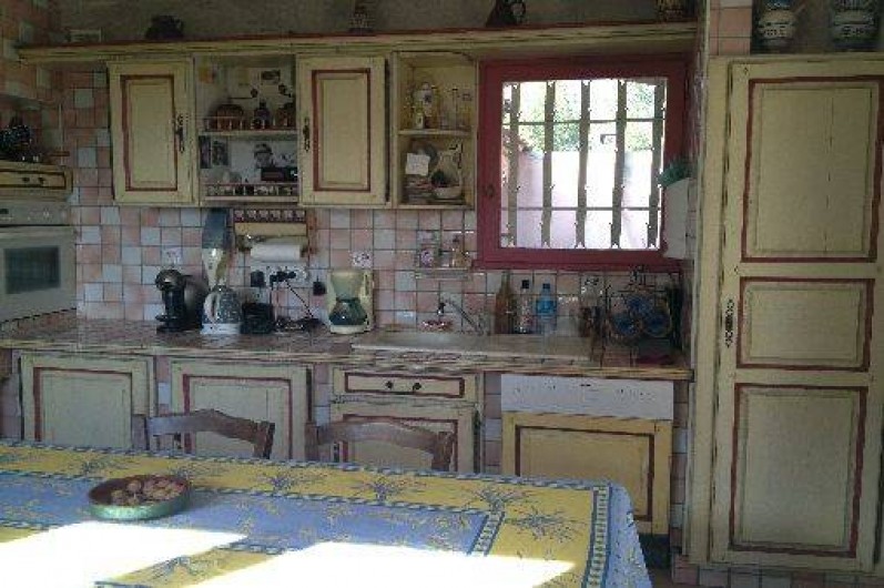 Location de vacances - Maison - Villa à Ensuès-la-Redonne - CUISINE ENTIEREMENT AMENAGEE