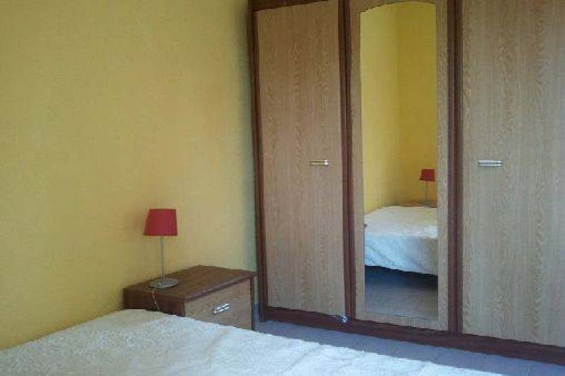 Location de vacances - Villa à Portiragnes - Villa C, chambre du rez-de-chaussée (lit double).