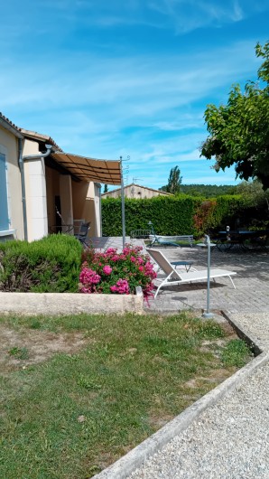 Location de vacances - Villa à Roussas - Terrasse