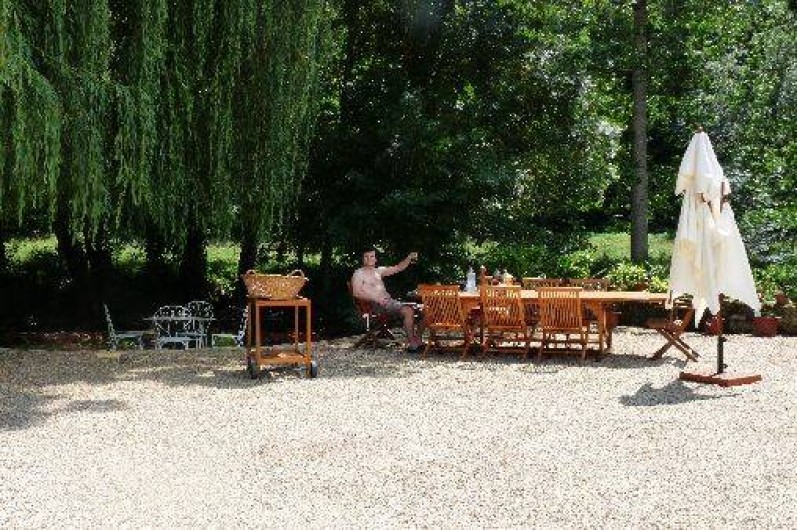 Location de vacances - Moulin à Migné-Auxances - en été au bord de la rivière