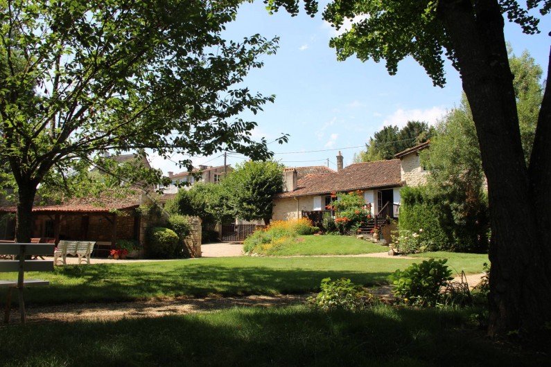 Location de vacances - Moulin à Migné-Auxances - le jardin
