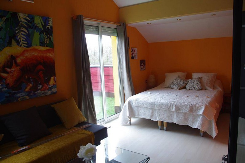 Location de vacances - Chambre d'hôtes à Grayan-et-l'Hôpital - Chambre château Margaux de 30m2 literie de 160 et canapé d'appoint de 120