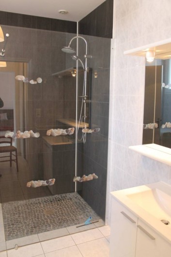 Location de vacances - Villa à Les Sables-d'Olonne - SDB