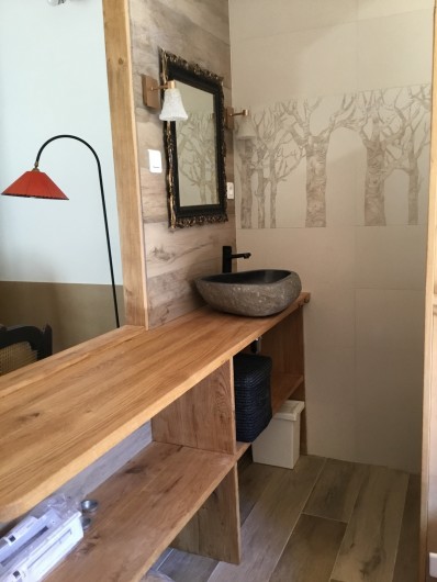 Location de vacances - Gîte à Mialet - Salle d'eau( gîte de l'Olivier)