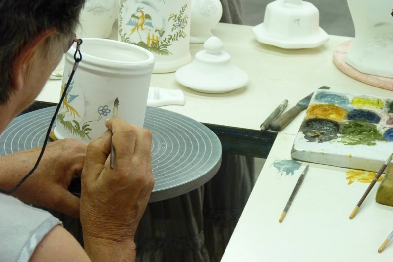 Location de vacances - Studio à Gréoux-les-Bains - ...peinte à la main